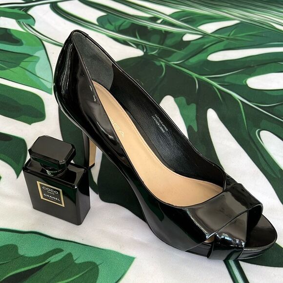 Via Spiga black Patent heels - Picture 1 of 6